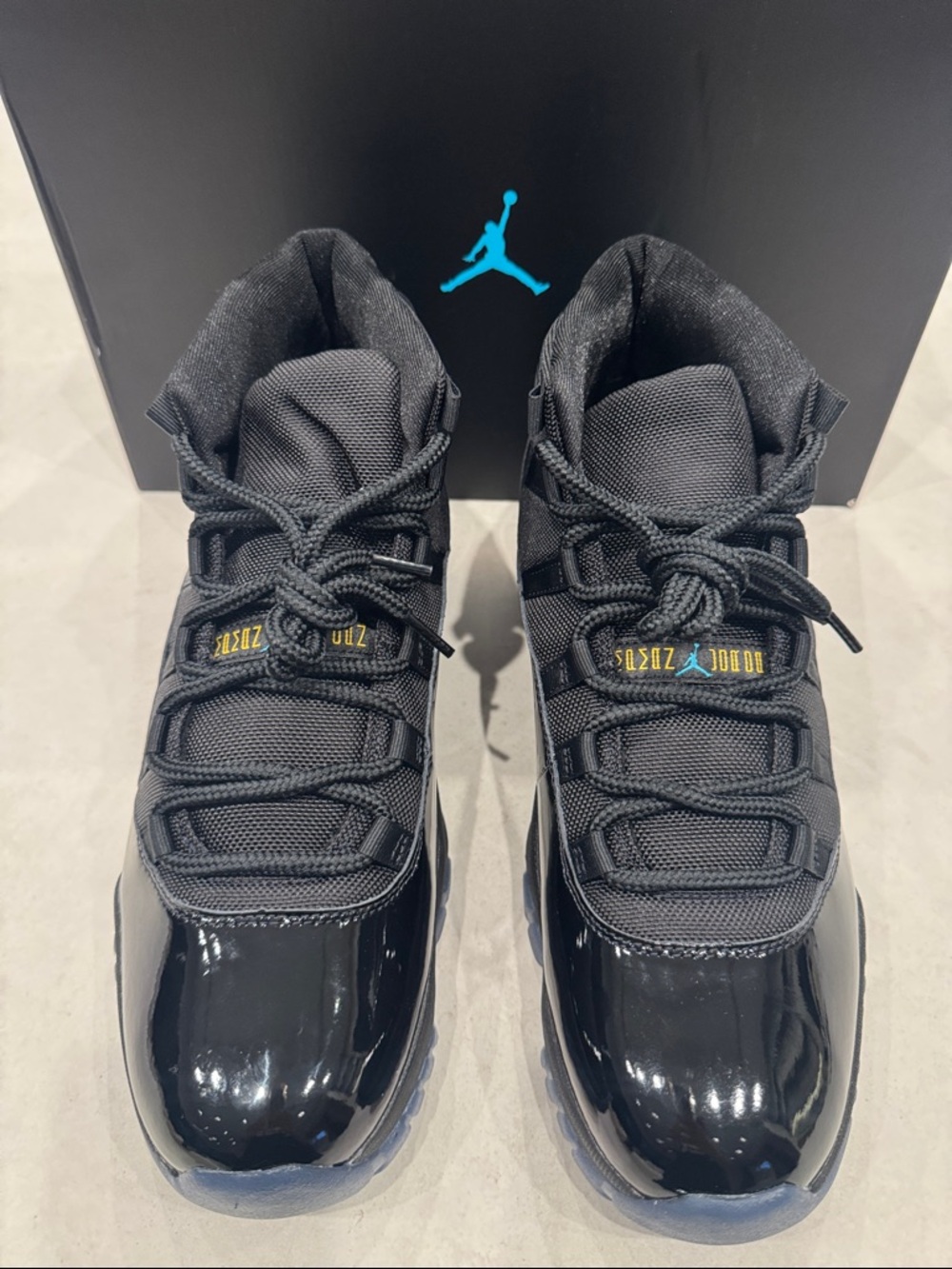 JORDAN 11 RETRO BLACK/GAMMA BLUE - Picture 2 of 7